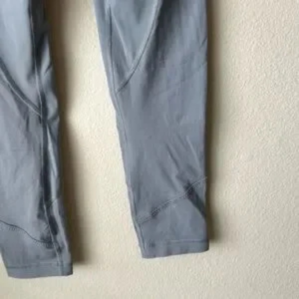 LuluLemon Women's Leggings Gray Pockets Size 4 - Picture 10 of 13